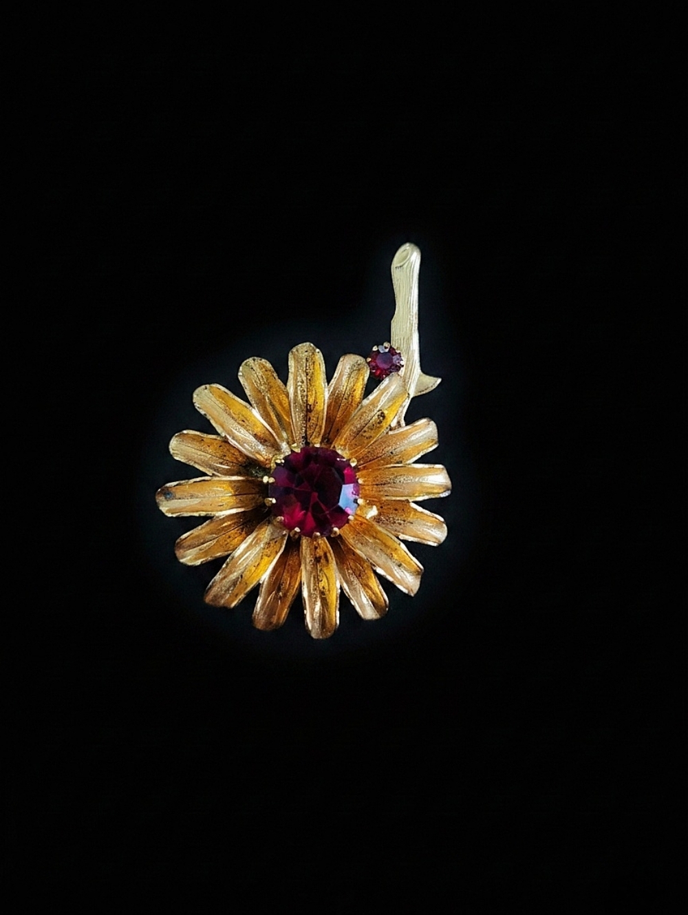 Vintage 1950's Flower Brooch - Picture 3 of 6